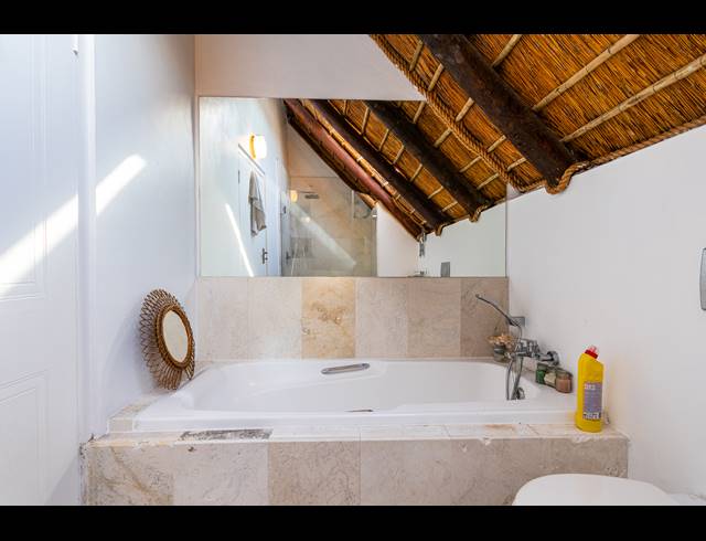 4 BEDROOM HOUSE FOR SALE IN WEST BEACH